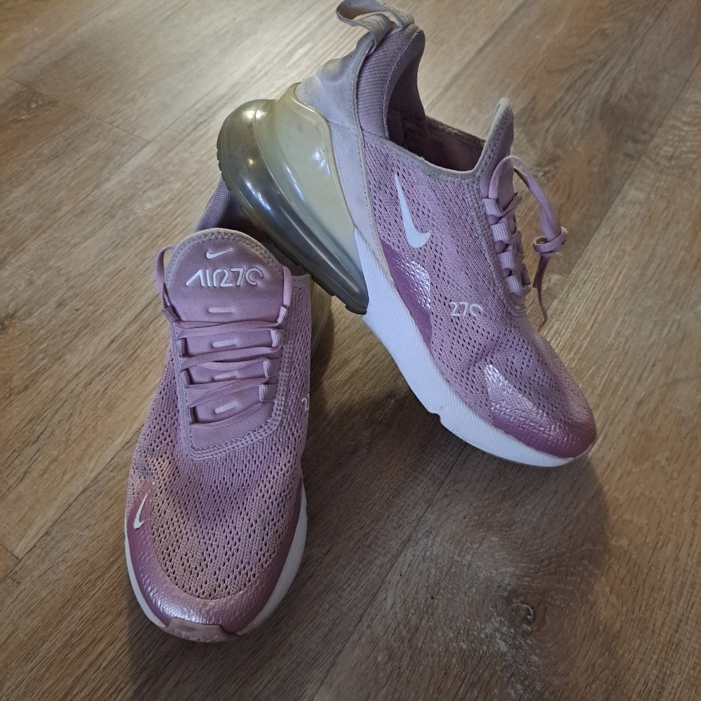 Nike Air Max 270 Women's Pink Sneakers Size 8